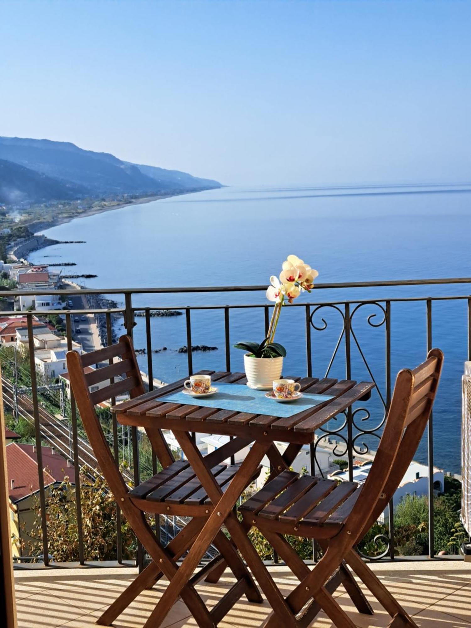 Un Oblo Sul Mare Apartment San Lucido Luaran gambar