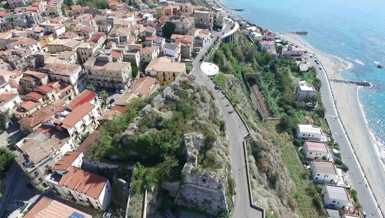 Un Oblo Sul Mare Apartment San Lucido Luaran gambar